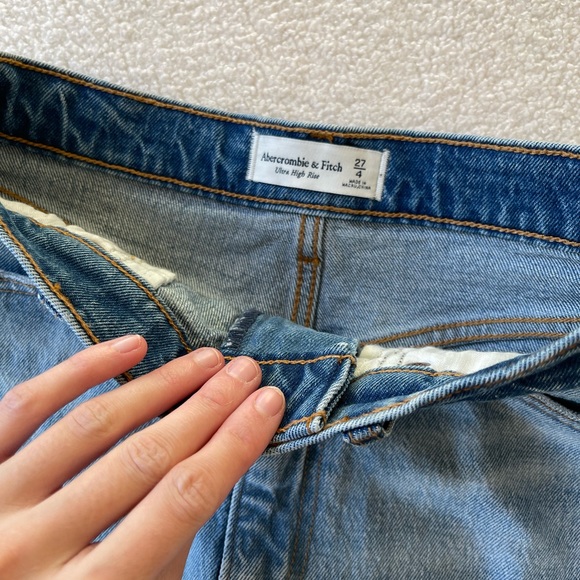 Abercrombie & Fitch Denim Skirt - Picture 2 of 3